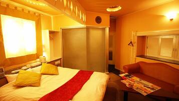 Individually decorated, individually furnished, free WiFi