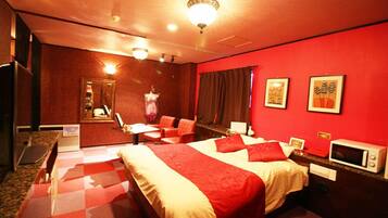 Individually decorated, individually furnished, free WiFi