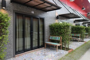 Signature Double Room, 1 King Bed (Vintage Style) | Terrace/patio