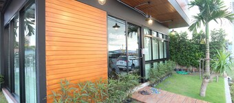 One Beat Vintage & Bistro