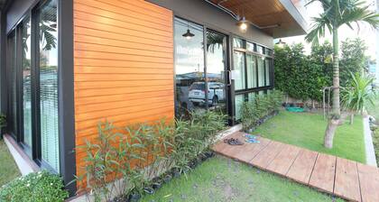 One Beat Vintage & Bistro