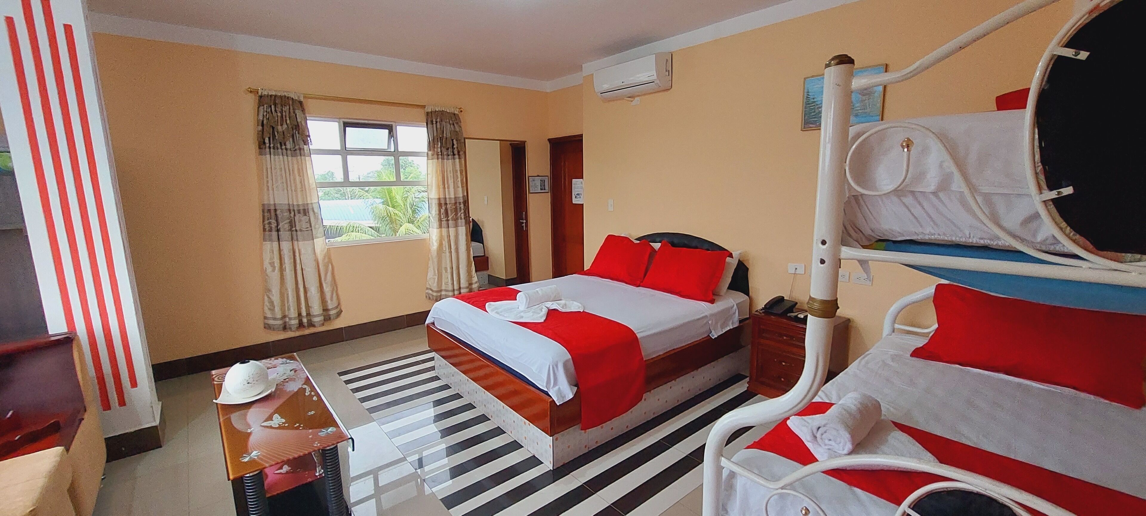 family room (deluxe) | soundproofing, free wifi