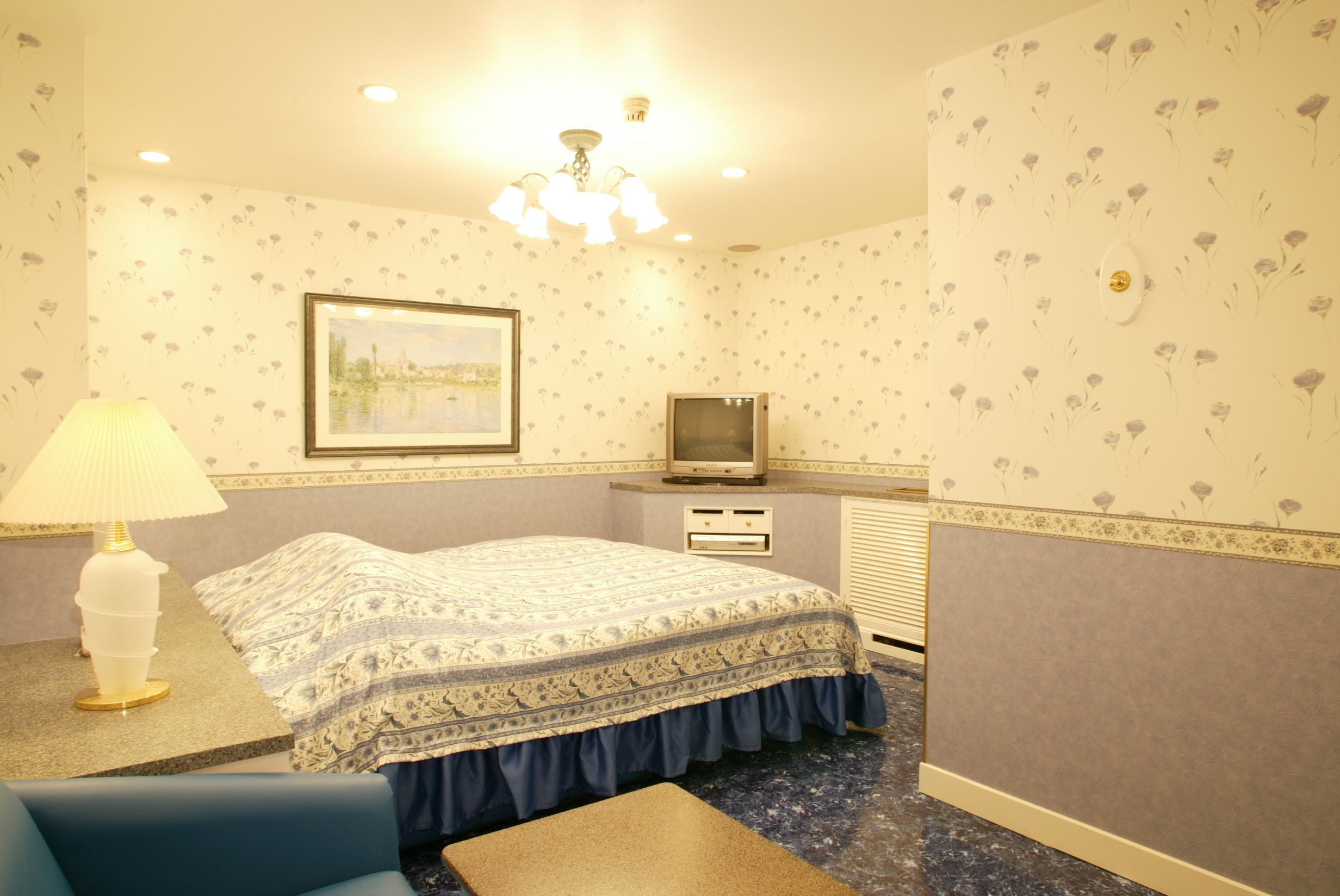 individually decorated, individually furnished, free wifi