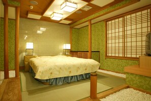 Individually decorated, individually furnished, free WiFi - Osaka Palais de Fleurs – Adults Only (Toyonaka)