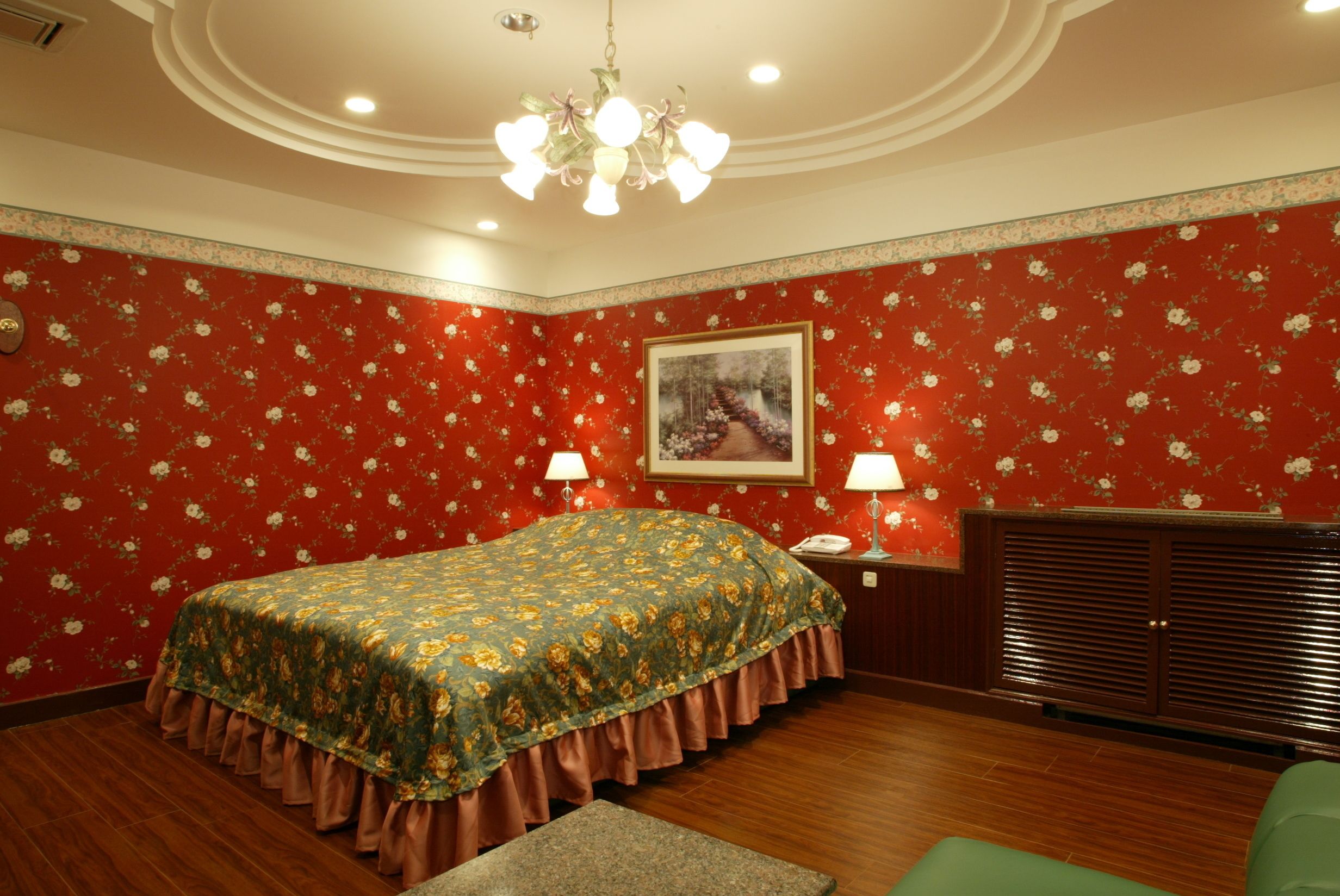 individually decorated, individually furnished, free wifi