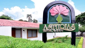 Fachada da propriedade