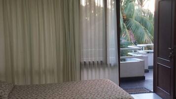 Minibar, desk, free cots/infant beds, free WiFi