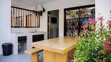 Family Room | Living area | TV