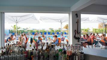 Bar (in der Unterkunft)