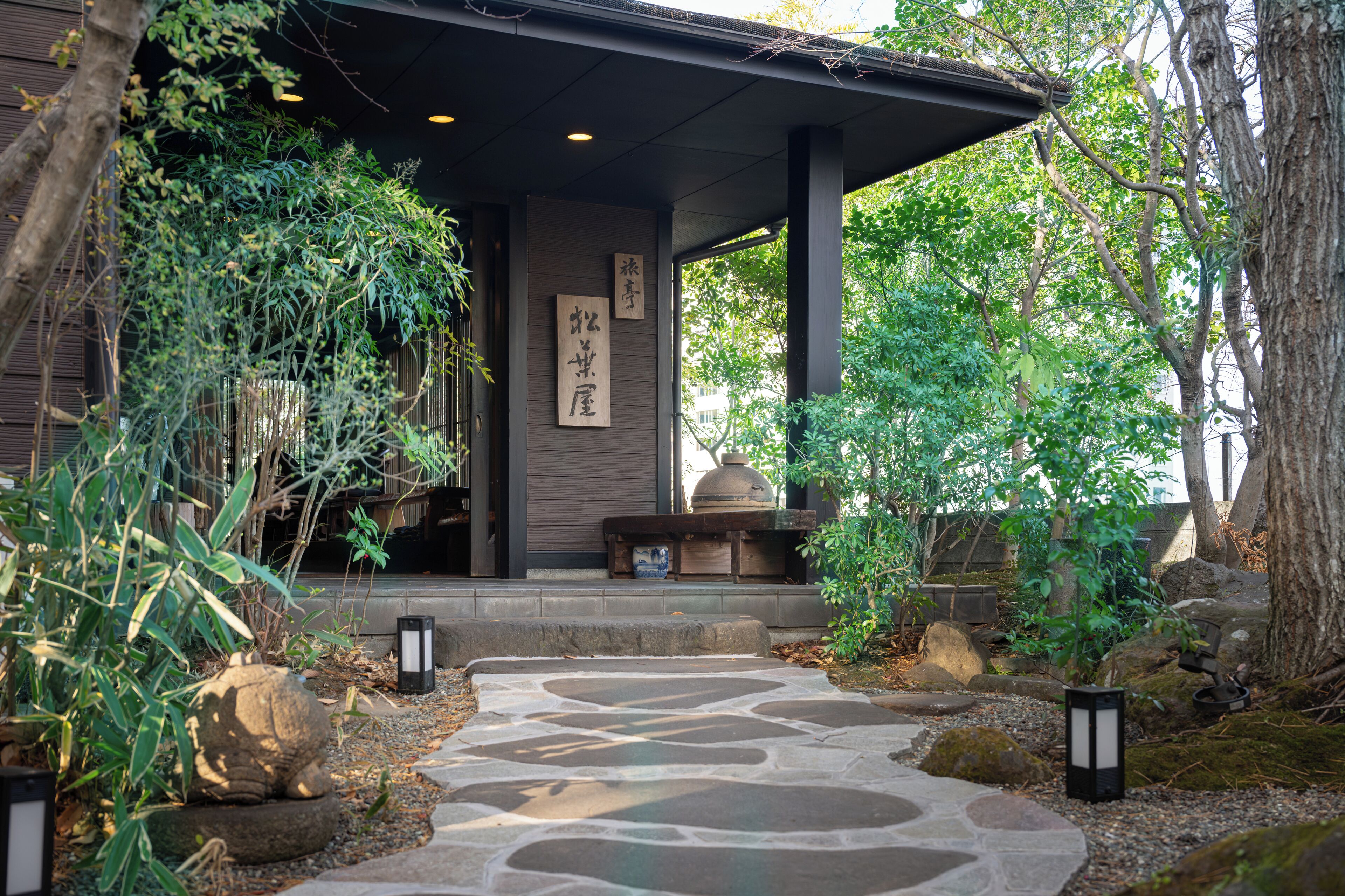 华丽客房, 无烟房 (Japanese Western, Okanoso) | 浴室 | 免费洗浴用品、吹风机、拖鞋、坐浴桶