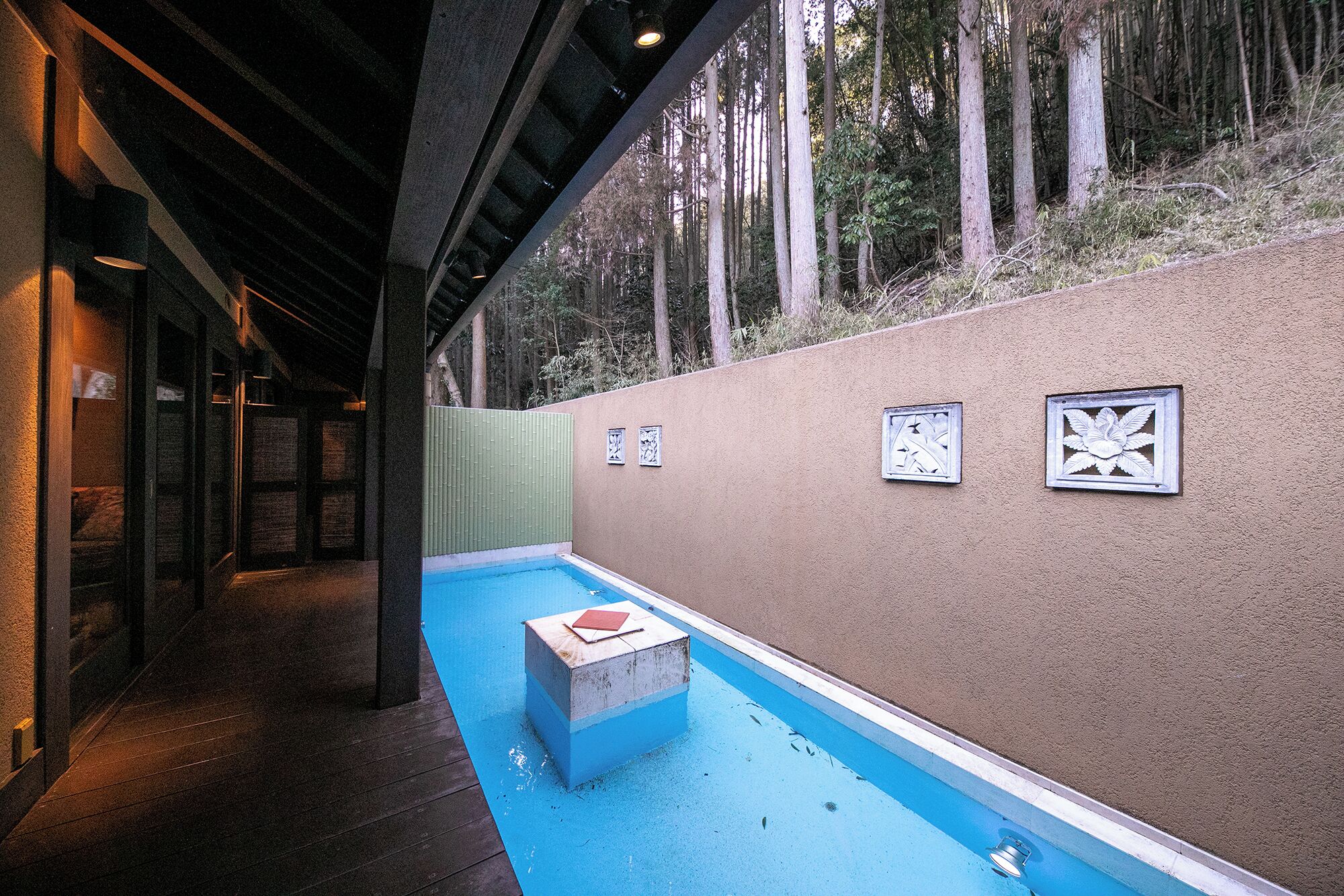 villa room, non smoking (adults [13 years and older] only) | down duvets, in-room safe, free wifi, bed sheets