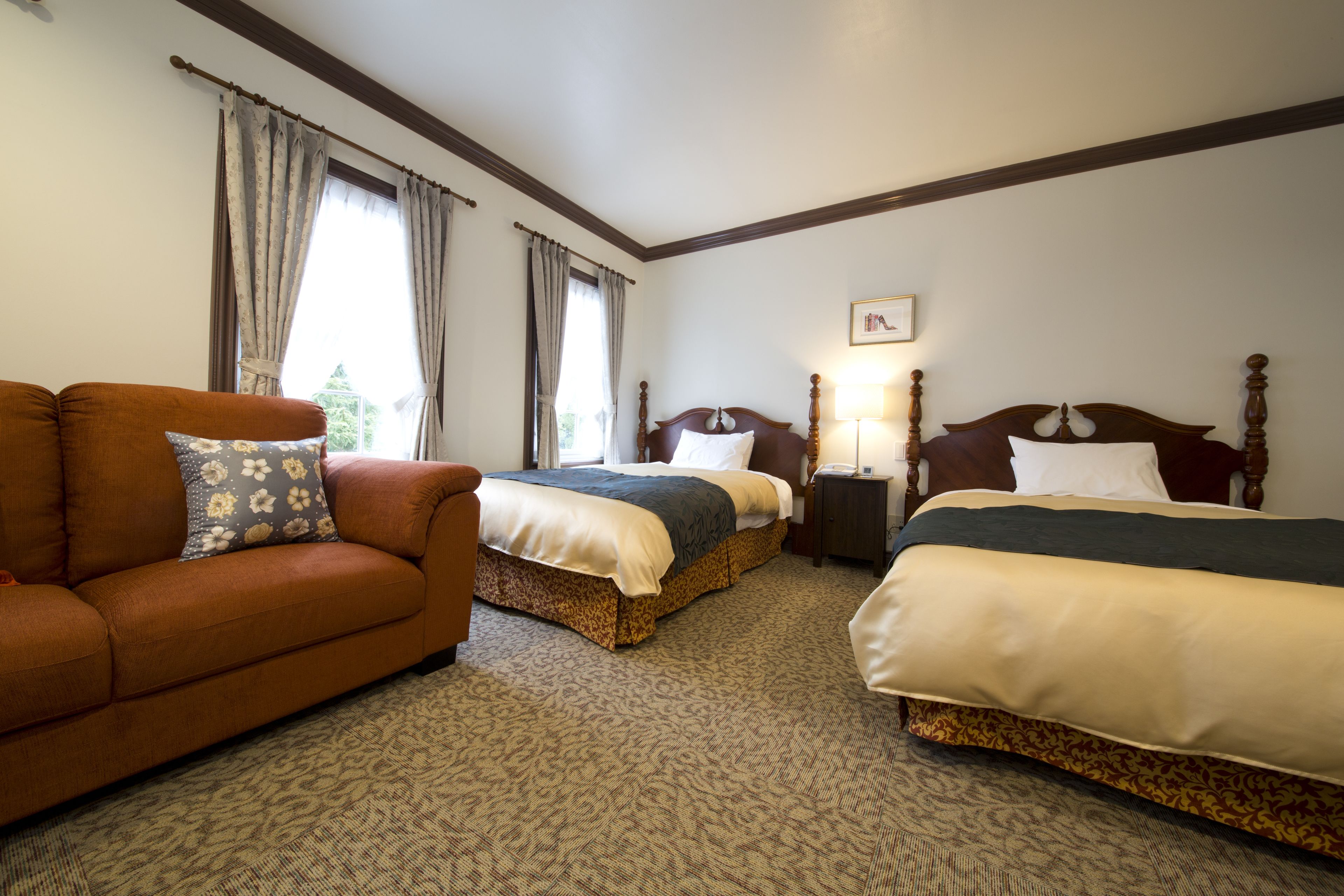 Down duvets, in-room safe, free WiFi, bed sheets