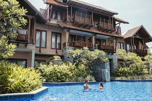 Outdoor pool - Anantaya Resort and Spa Passikudah (Pasikuda)
