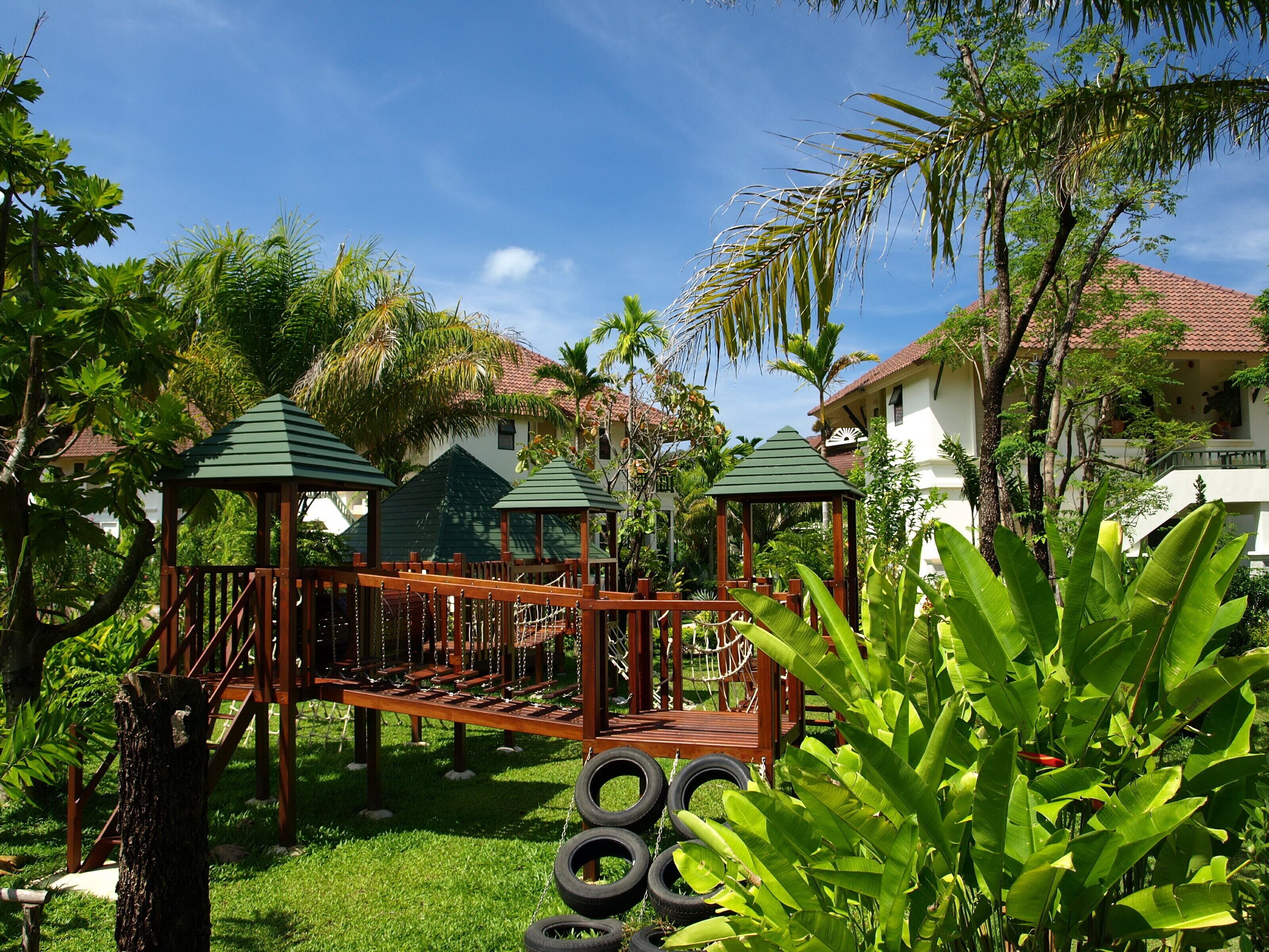 children’s play area – outdoor