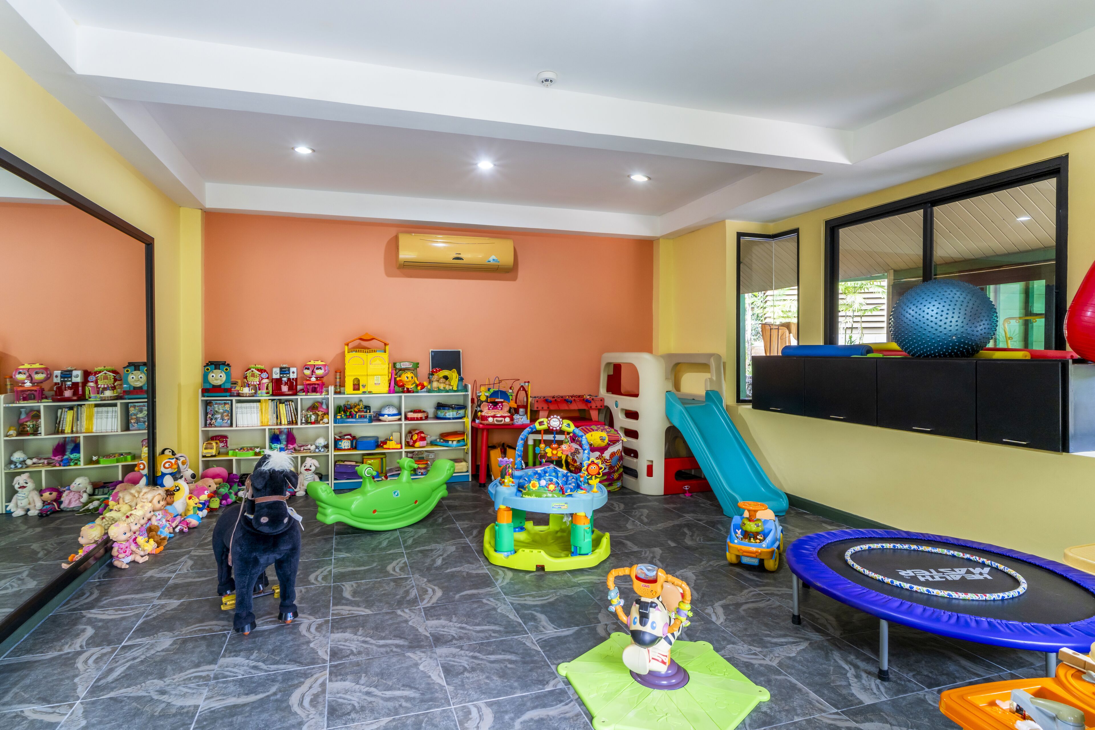 children’s play area – indoor