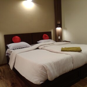 Standard Double or Twin Room | In-room safe, individually furnished, desk, laptop workspace - Kumari Guest House (Bhaktapur)