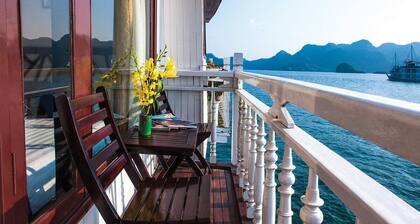 Halong Royal Palace Cruise