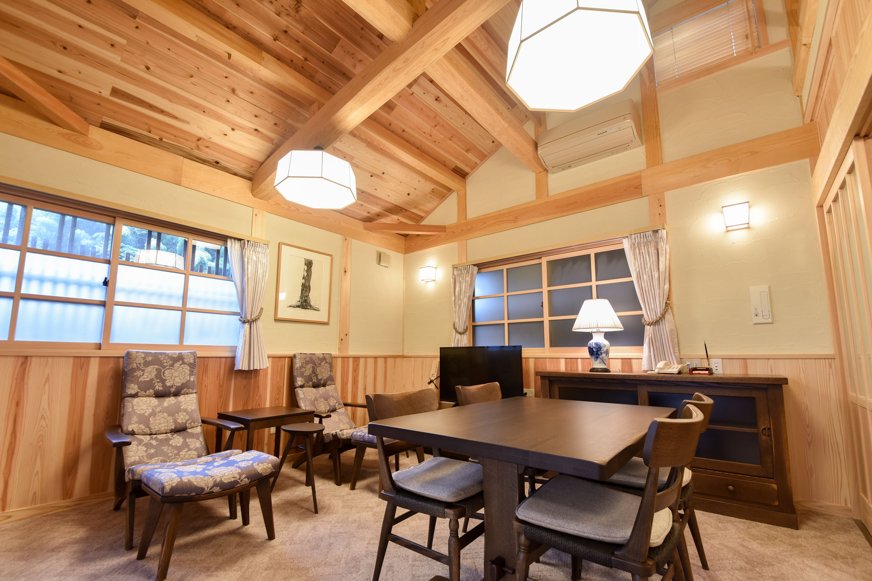 executive villa, 2 bedrooms, non smoking | minibar, in-room safe, individually decorated, desk