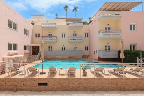 Thelesi Apartments