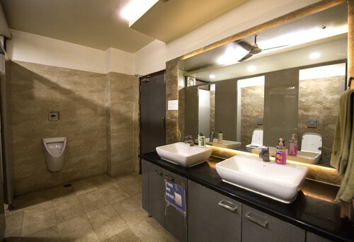 Joey's Hostel