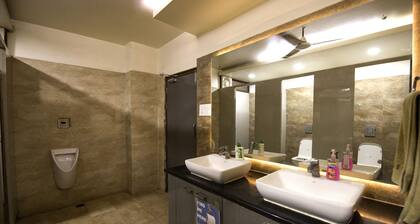 Joey's Hostel