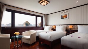 Deluxe Family Cabin - Halong Silversea Cruise (Tuan Chau)