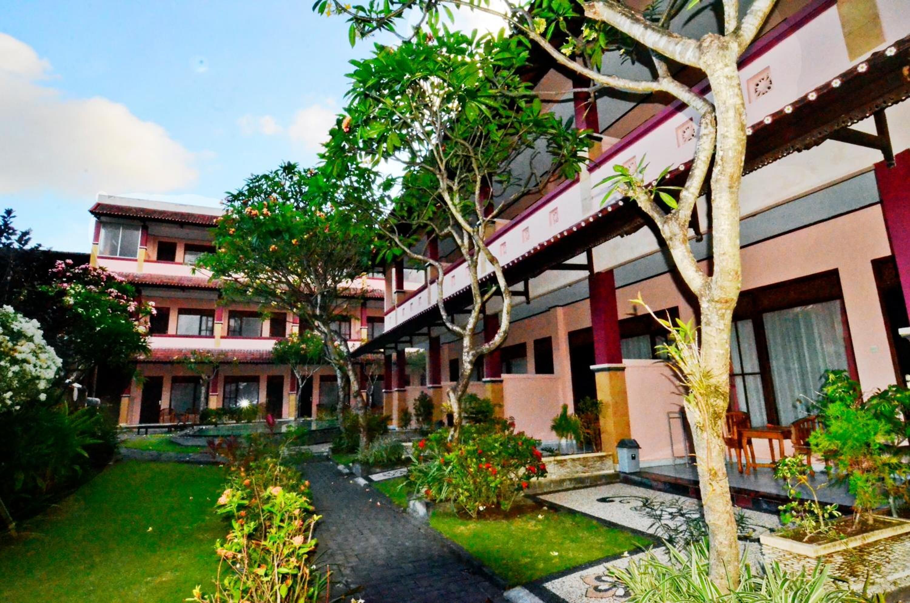 Foto - Pesona Beach Inn