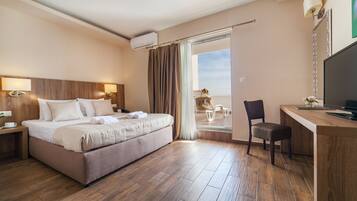 Deluxe Double Room, 1 Double Bed, Terrace, Sea View | Premium bedding, minibar, in-room safe, desk
