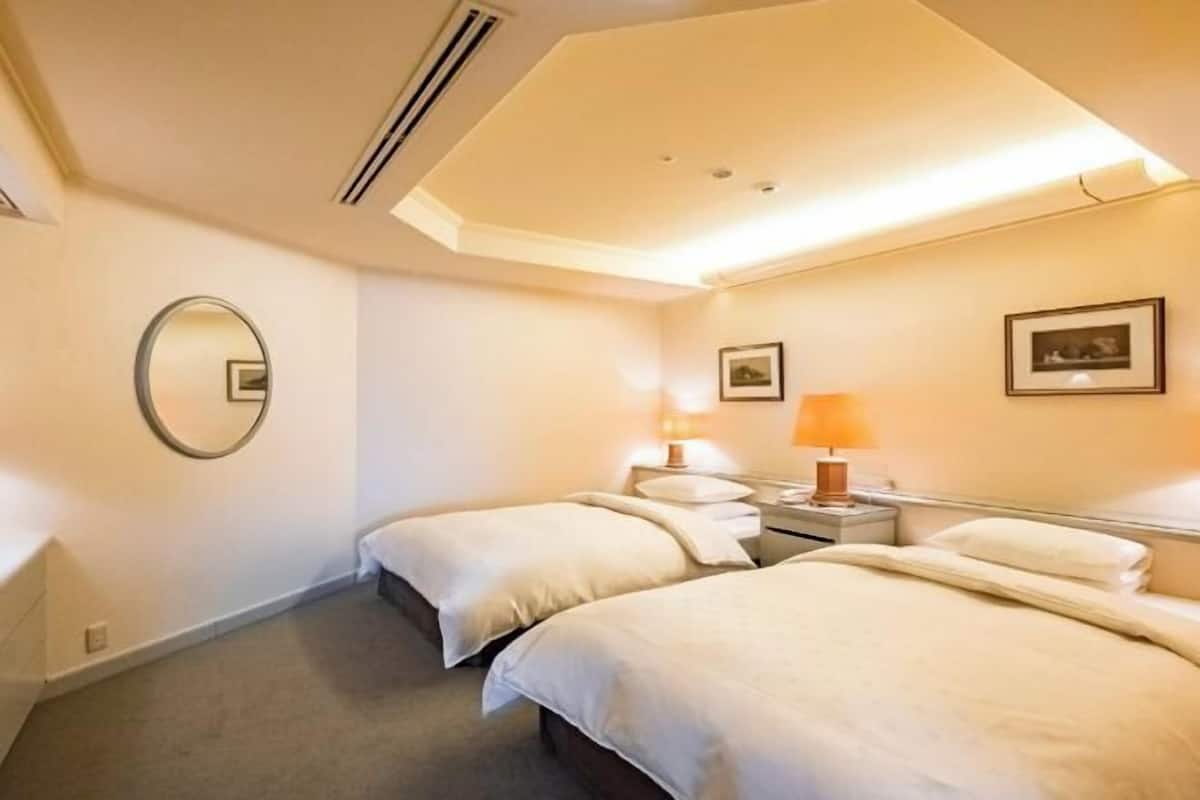 1 Schlafzimmer, Zimmersafe, individuell dekoriert, Verdunkelungsvorhänge