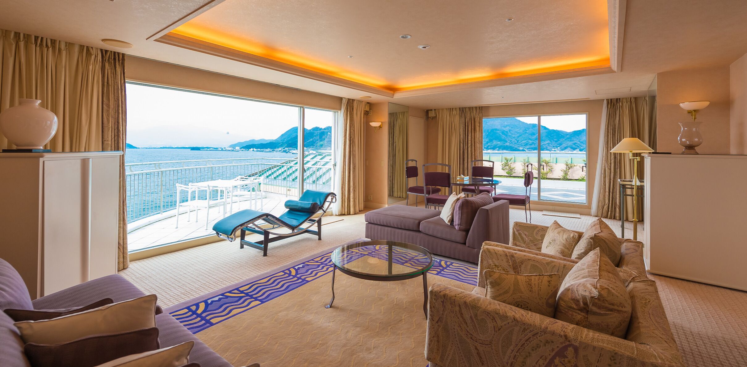Superior Suite, Balcony, Ocean View | 1 bedroom, down duvets, in-room safe, blackout curtains