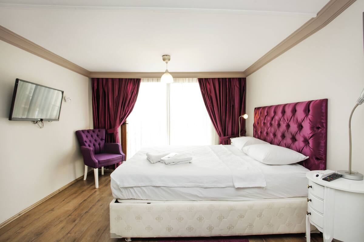 Suite monolocale Comfort, terrazzo | Biancheria da letto di alta qualità, una cassaforte in camera