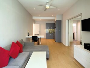 Deluxe Room, Pool View | Private kitchen | Full-sized fridge, stovetop, coffee/tea maker, cookware/dishes/utensils