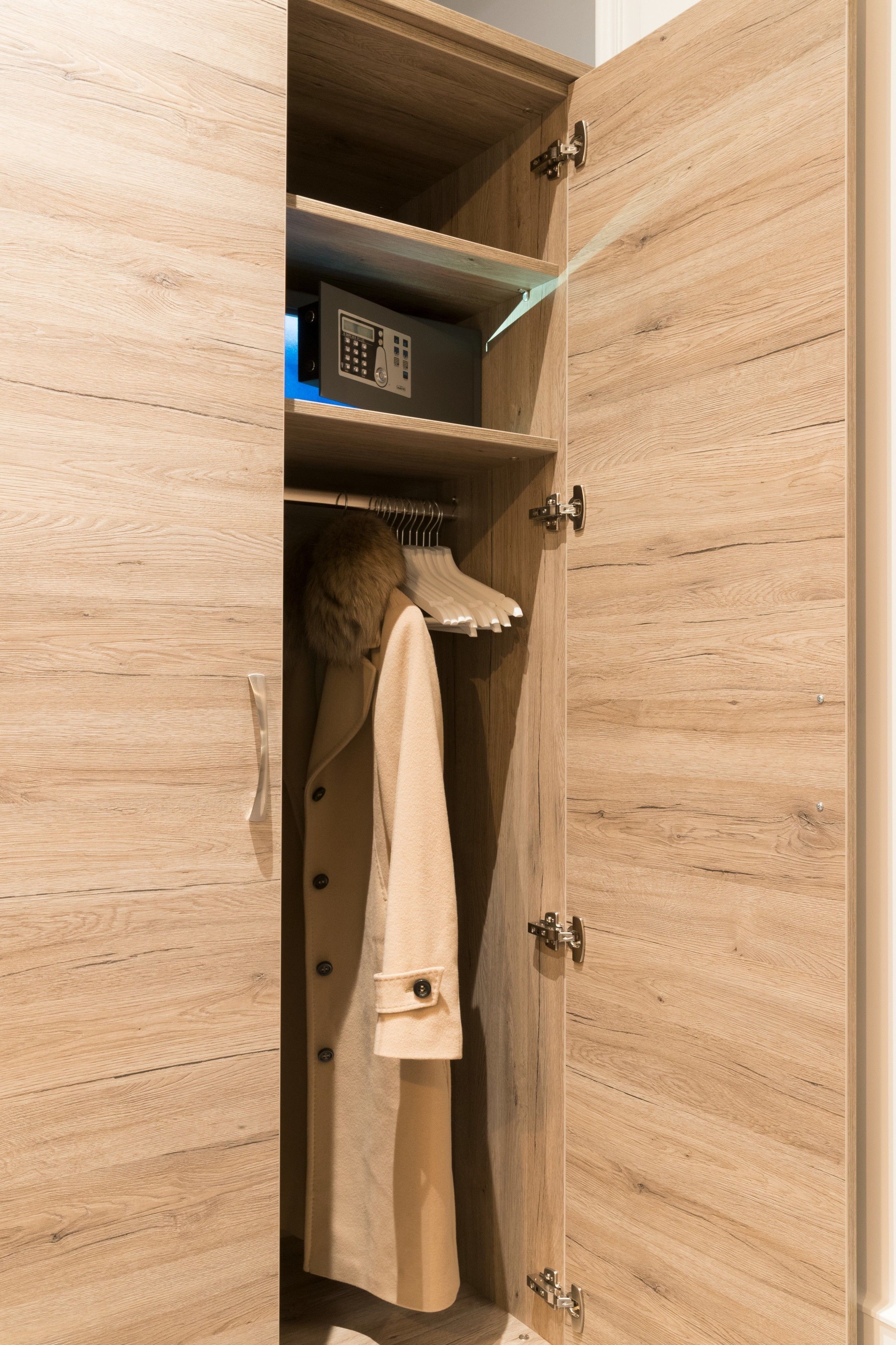 minibar, in-room safe, desk, blackout curtains