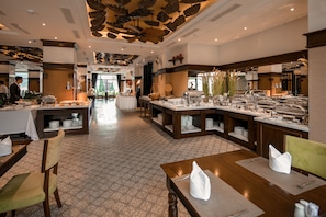 Daily buffet breakfast for a fee - Ninh Binh Hidden Charm Hotel & Resort (Hoa Lu)