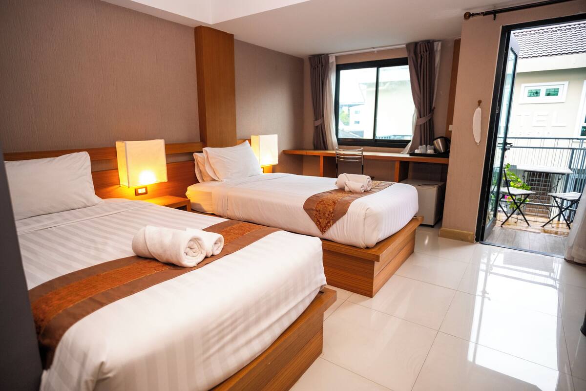 Poolview Twin Room