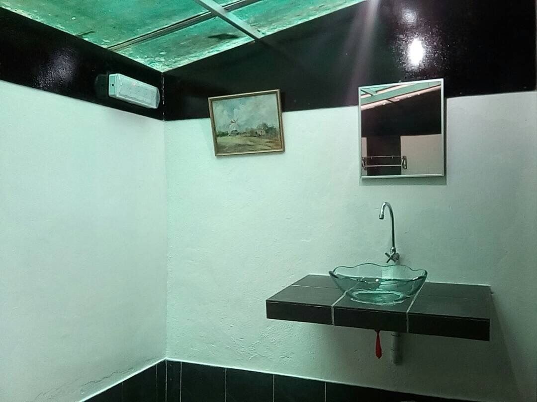 Wastafel kamar mandi