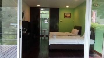 Cortinas blackout, Wi-Fi de cortesia, roupa de cama