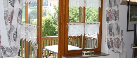 Comfort Apartment, 2 Bedrooms, Balcony, Mountain View | Balcony