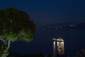 Beach nearby, fishing - Resort Villa Bismarck (Capri)