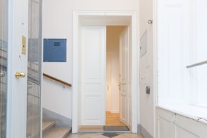 Staircase - Vienna Prestige Apartments - Graben, by Welcome2Vienna (Vienna)