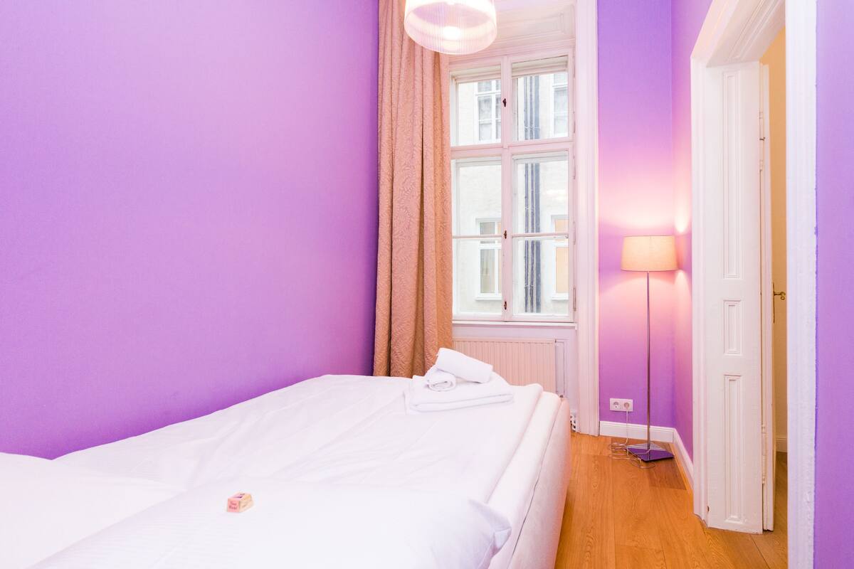 Suite (Quartz 15c, Cleaning Fee Included) | 1 slaapkamer, individueel gedecoreerd, individueel gemeubileerd