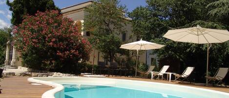 Seasonal outdoor pool