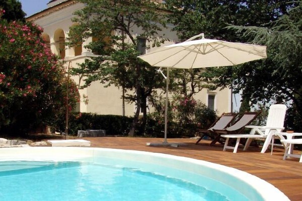 Piscina stagionale all'aperto