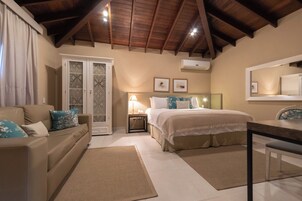 Suite monolocale familiare | Biancheria da letto di alta qualità, copriletto in piuma