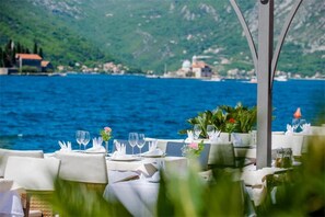 Outdoor dining - Conte Hotel (Perast)