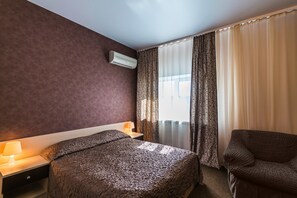 Suite | Minibar, insonorización, tabla de planchar con plancha y wifi gratis 