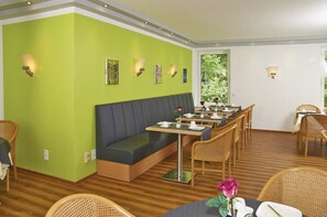 Tägliches inbegriffenes Frühstücksbuffet