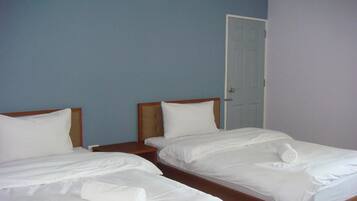 Standard Twin Room | Een bureau, gratis wifi, beddengoed