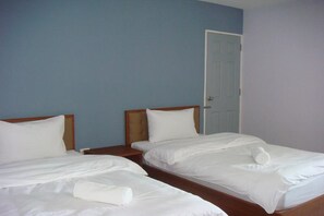 Standard Twin Room | 办公桌、免费 WiFi、床单