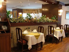 Breakfast, lunch and dinner served - Doga Residence (Ankara)